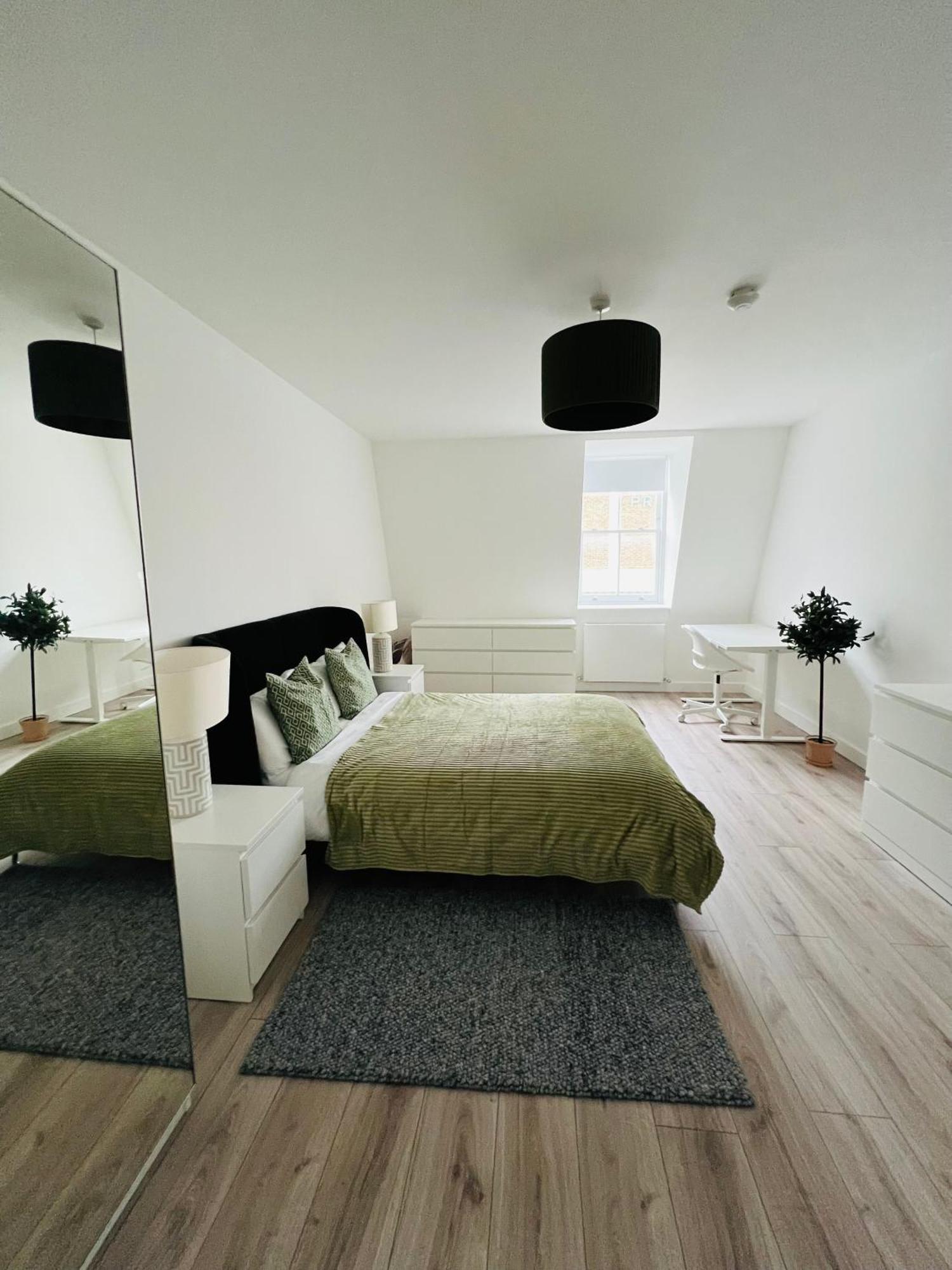 Stunning New Penthouse Apartment Саутенд-он-Си Экстерьер фото